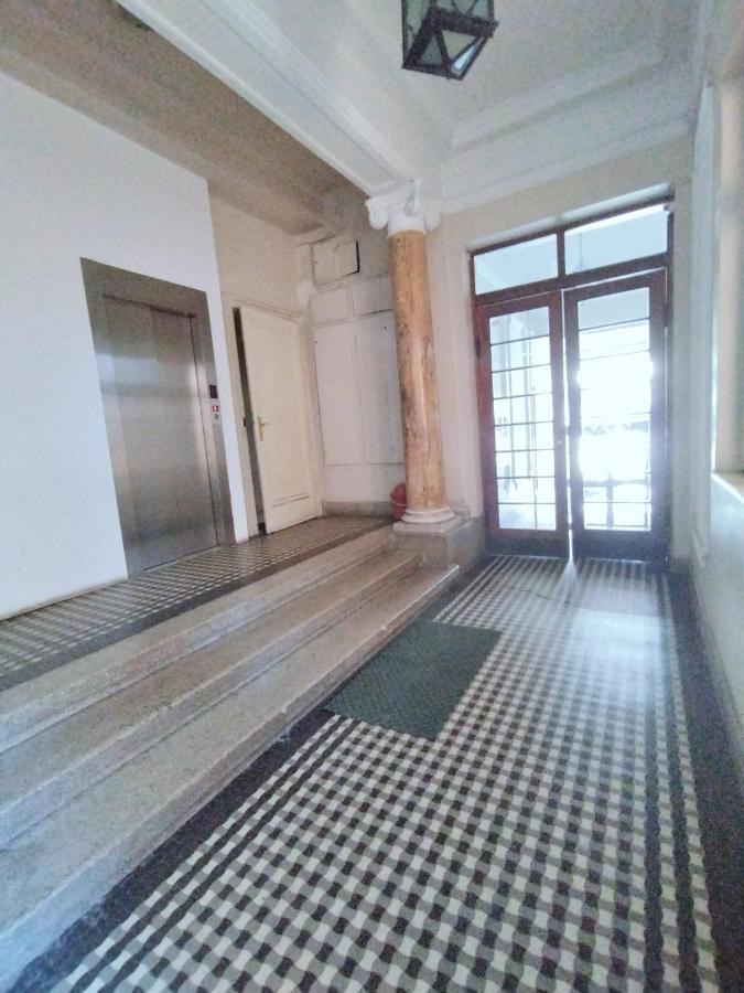 ベオグラード Monica'S Houseホステル エクステリア 写真